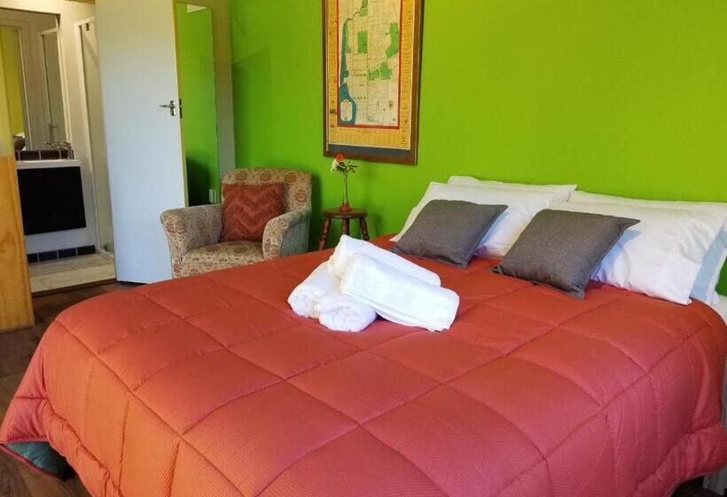 اتاق استاندارد با چشم‌انداز باغ, City Central Apartment – Modern, Private & Quiet