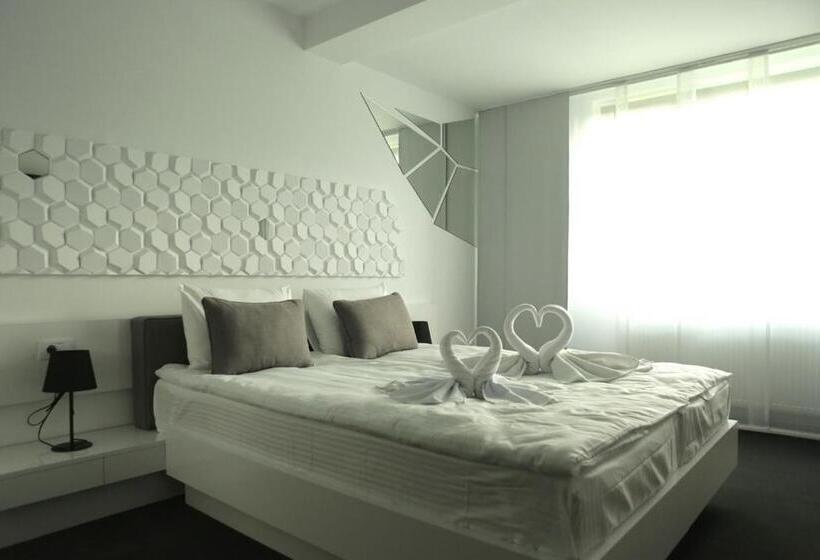اتاق استاندارد با تخت بزرگ برای معلولان, Niro Residence