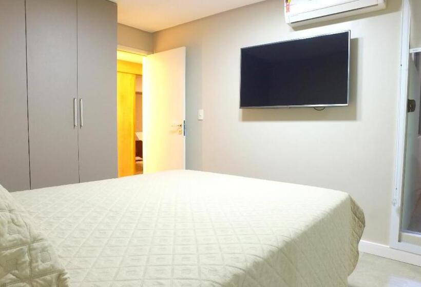 آپارتمان 1 خوابه با چشم‌انداز استخر, Barra Bali Apartamento 06   Paraíso à Beira Mar