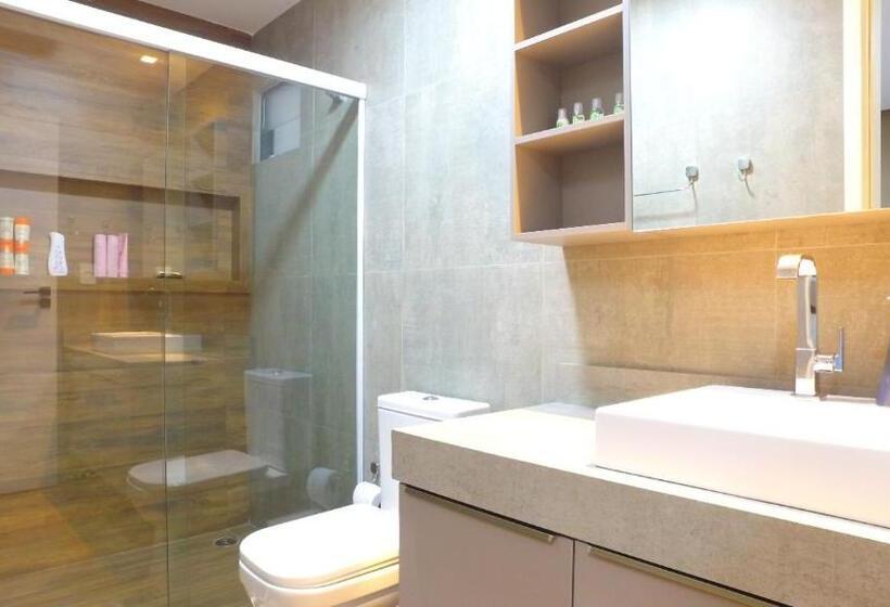 آپارتمان 1 خوابه با چشم‌انداز استخر, Barra Bali Apartamento 06   Paraíso à Beira Mar