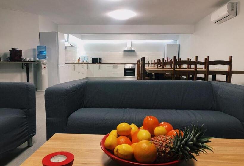 اتاق استاندارد با سرویس بهداشتی مشترک, Villa 8 Islas