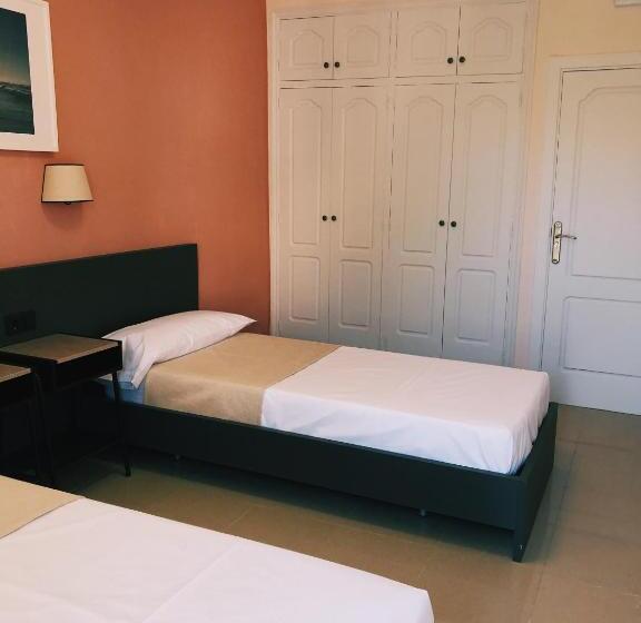 اتاق استاندارد با سرویس بهداشتی مشترک, Villa 8 Islas
