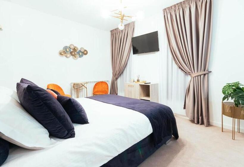 اتاق لوکس, Liane Boutique