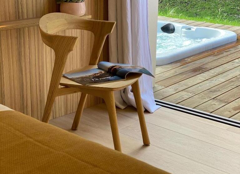 اتاق لوکس با وان آب گرم, Chambres Avec Jacuzzi Privatif   Kassiopée Bed & Spa