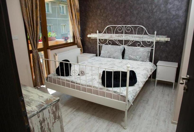 اتاق استاندارد با بالکن, Guest House Mikaela