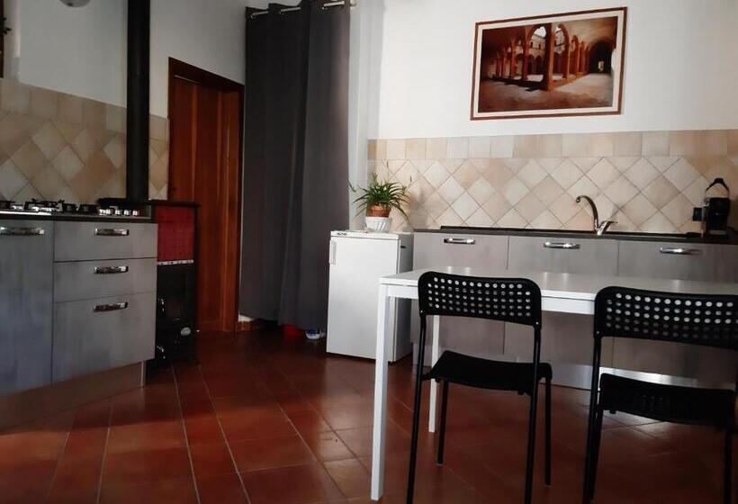 اتاق استاندارد, La Casa In Giardino
