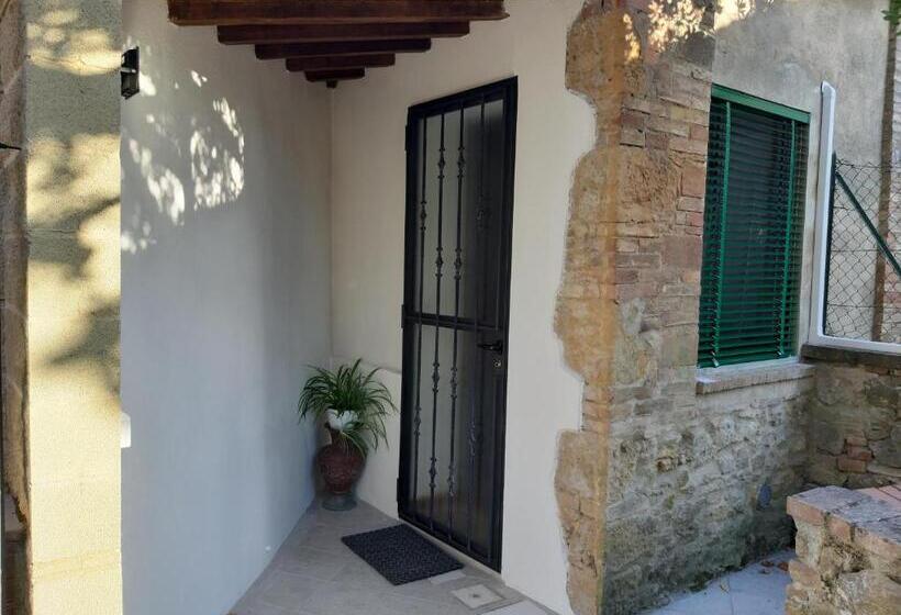 اتاق استاندارد, La Casa In Giardino