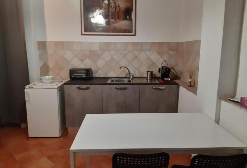 اتاق استاندارد, La Casa In Giardino