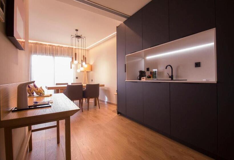 سوئیت با تخت بزرگ, Vallivana Suites