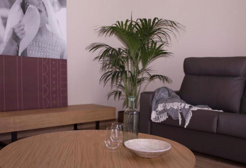 سوئیت با تخت بزرگ, Vallivana Suites