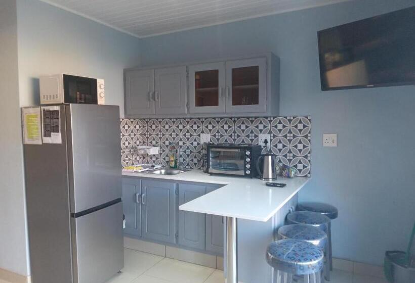 اتاق خانوادگی با چشم‌انداز باغ, Sonhos Dreams Self Catering Garden Cottages