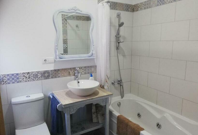 اتاق لوکس, Hostal El Lugar De La Mancha