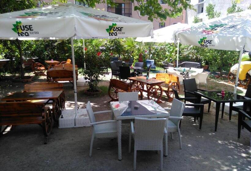 استودیوی استاندارد, Yelken Studio Apartment