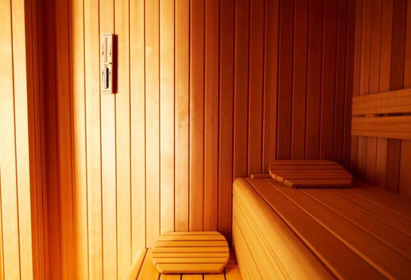 اتاق لوکس با تراس, B&b Sett