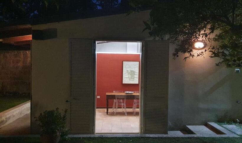 آپارتمان 1 خوابه با چشم‌انداز استخر, Casa Castagna