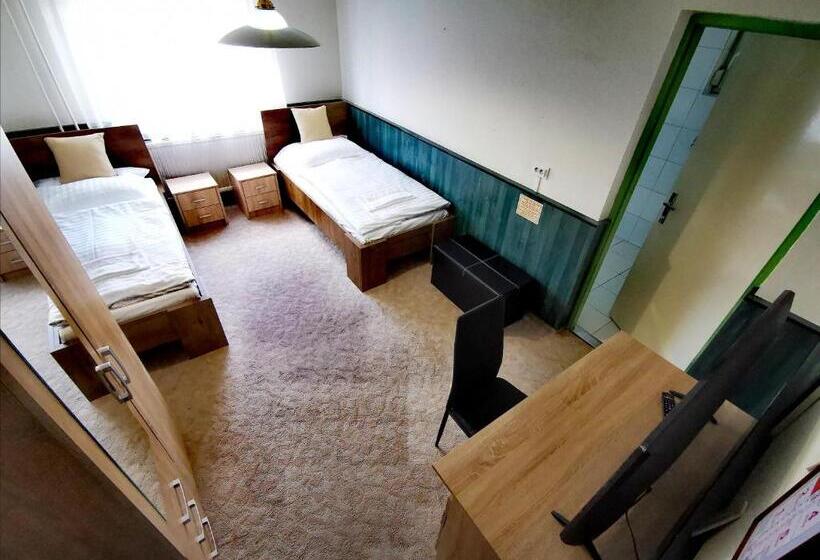 اتاق استاندارد با 2 تخت دوبل, Komplex  Rendezvénytermek Panzió Apartman Irodák