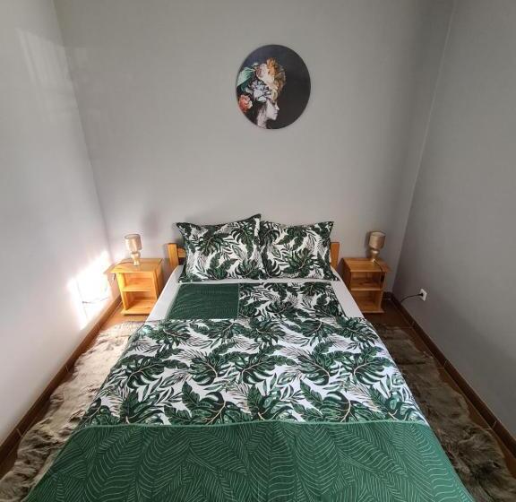 اتاق استاندارد سه نفره, Amina Apartman