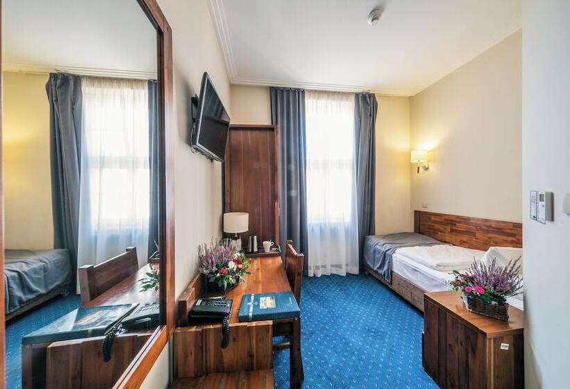 Standard Single Room, Piast Wrocław Centrum