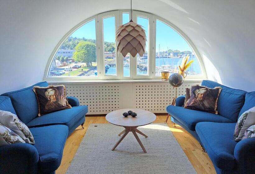 سوییت با چشم‌انداز دریا, Thon Partner Hotel Dockyard