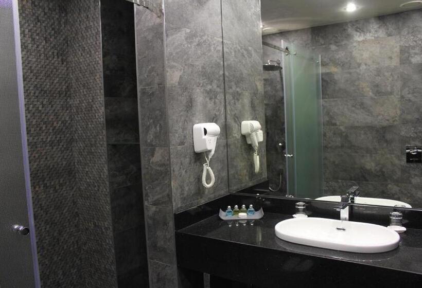 سوییت, Erebuni Hotel Yerevan