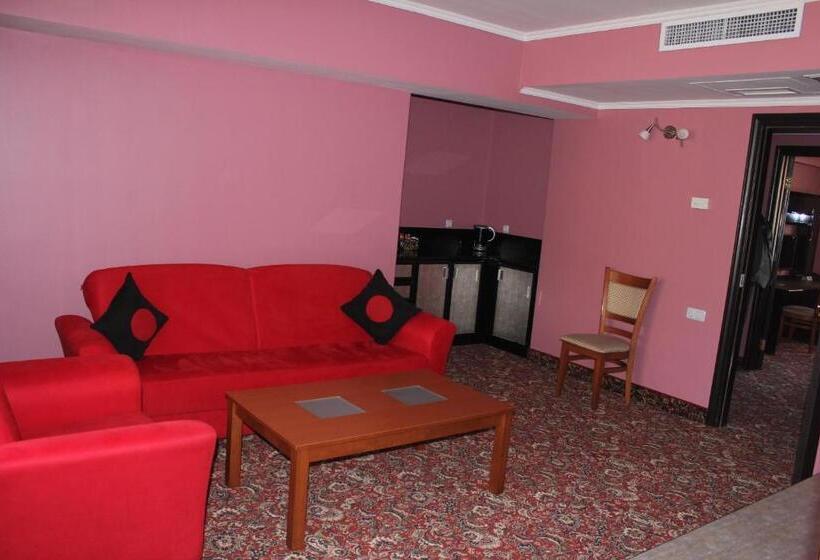 سوییت خانوادگی, Erebuni Hotel Yerevan