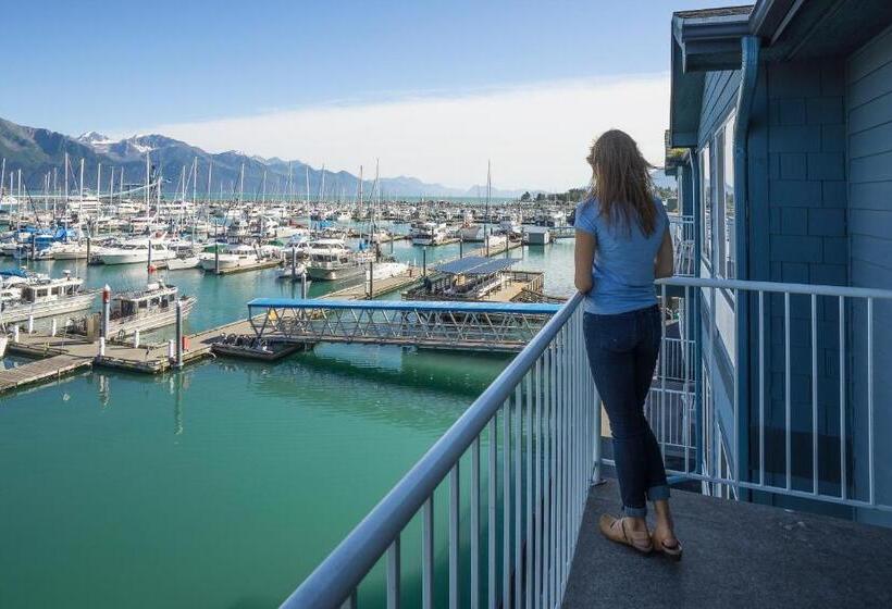 اتاق دلوکس با تخت کینگ و چشم‌انداز, Harbor 360 Hotel Seward