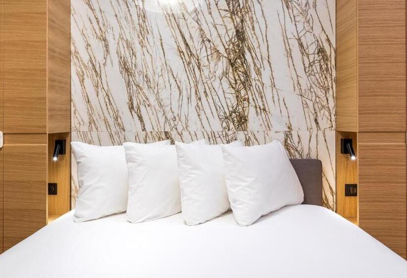 سوییت خانوادگی, Aegli Hotel Volos