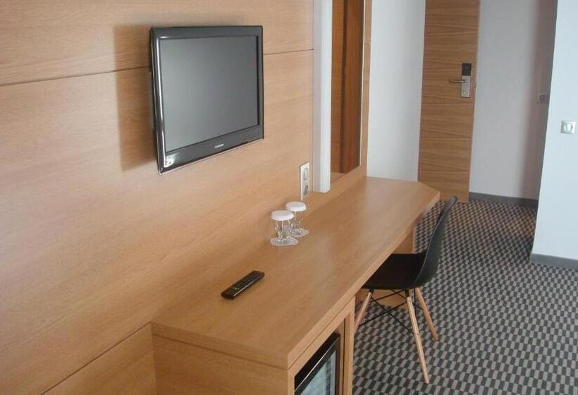 اتاق سوپریور, Aegli Hotel Volos