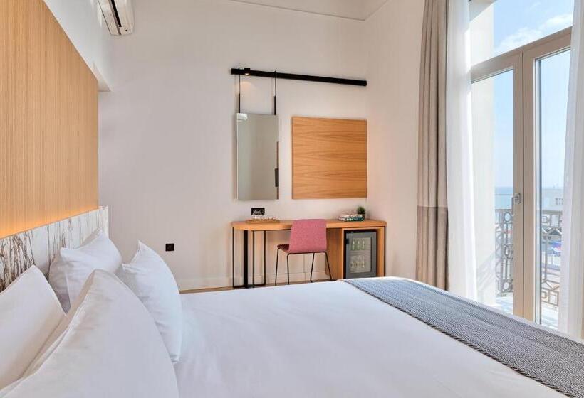 اتاق لوکس, Aegli Hotel Volos