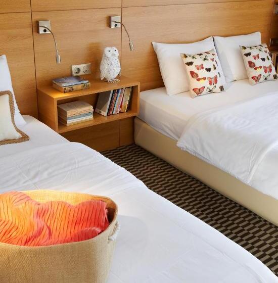 اتاق لوکس سه تخته, Aegli Hotel Volos