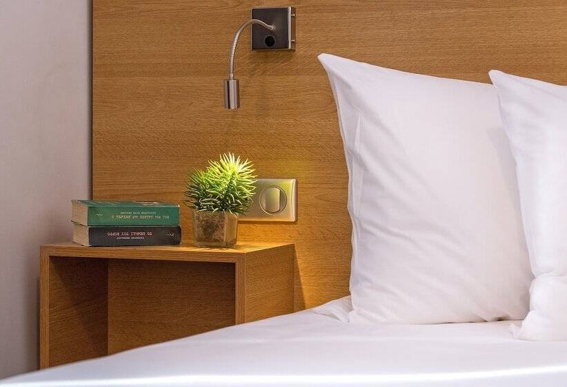 سوییت خانوادگی, Aegli Hotel Volos