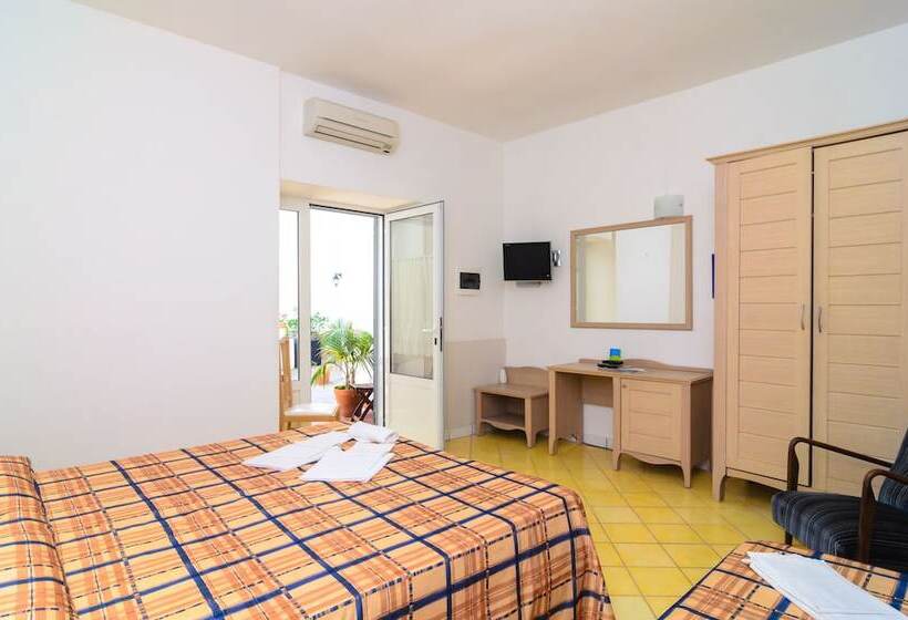 Family Room, Albergo Villa Giusto . . . La Dimora Ideale Lontana Dallo Stressnew