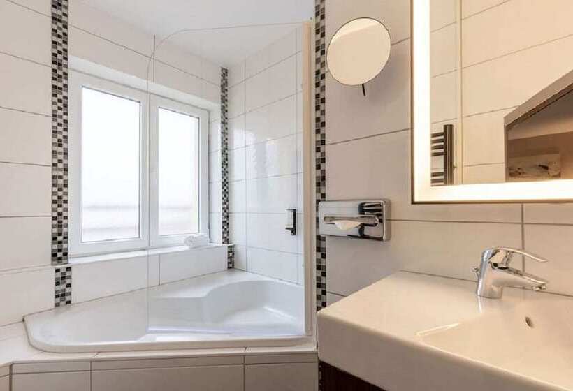 اتاق خانوادگی, Best Western Plus Hôtel Belfort Centre Gare