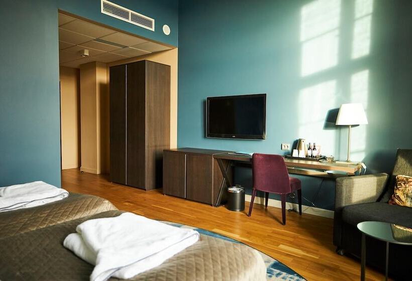 اتاق سوپریور, Clarion Hotel Post