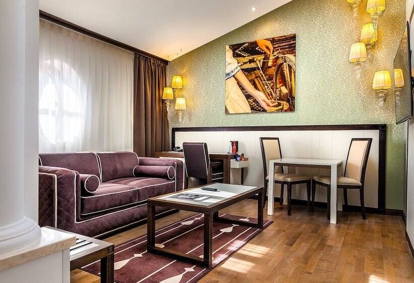 سوییت لوکس, Epoque Hotel   Relais & Chateaux