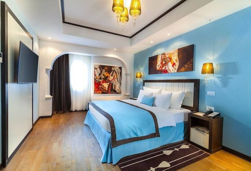 سوییت لوکس, Epoque Hotel   Relais & Chateaux