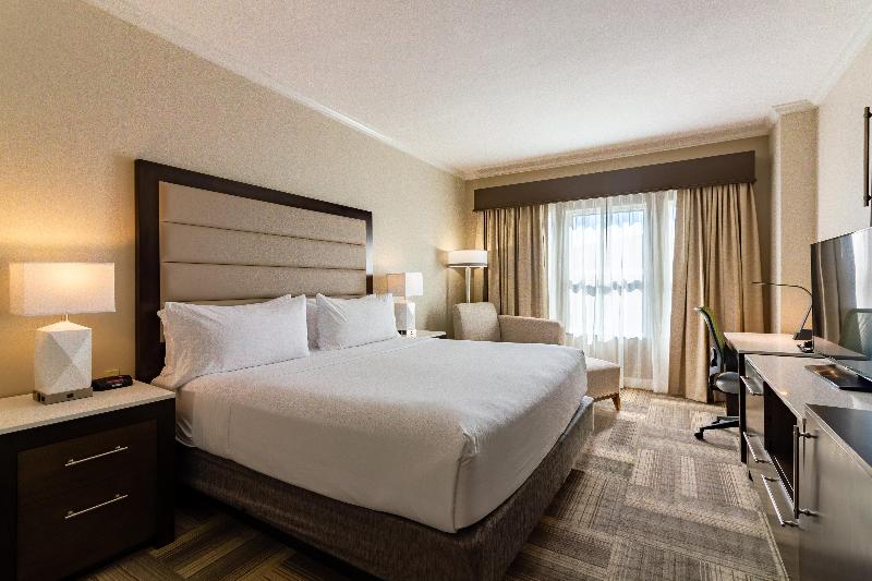 اتاق استاندارد با تخت بزرگ, Holiday Inn Express Savannah   Historic District