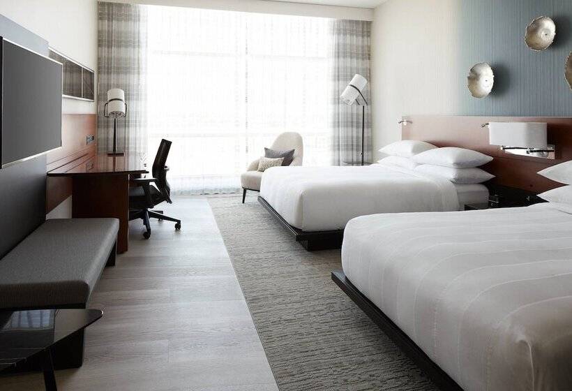 اتاق استاندارد با 2 تخت دوبل, Marriott Montreal Airport In Terminal