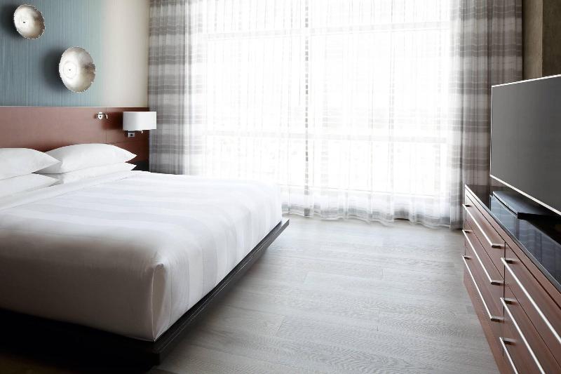 سوئیت پریمیوم, Marriott Montreal Airport In Terminal