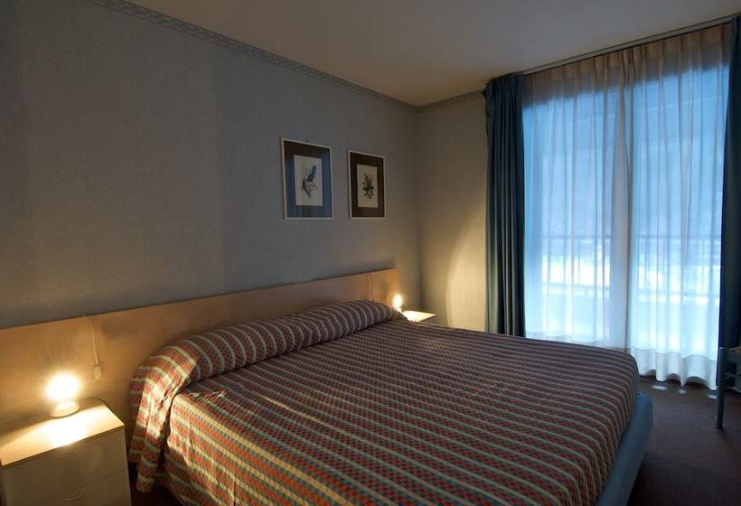 سوییت, Residence Universo