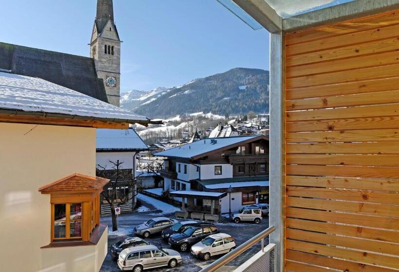 Deluxe Room with Balcony, Alpenparks Hotel Maria Alm