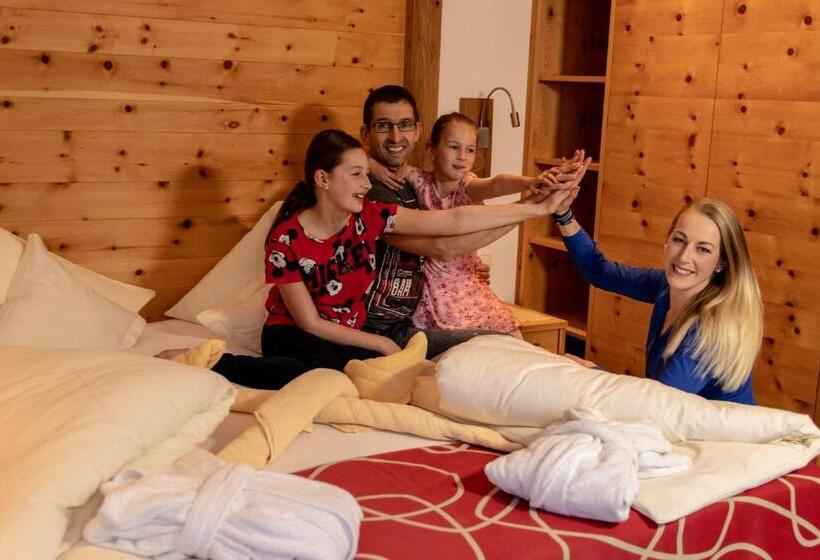 اتاق راحتی, Sport Und Familienhotel Klausen