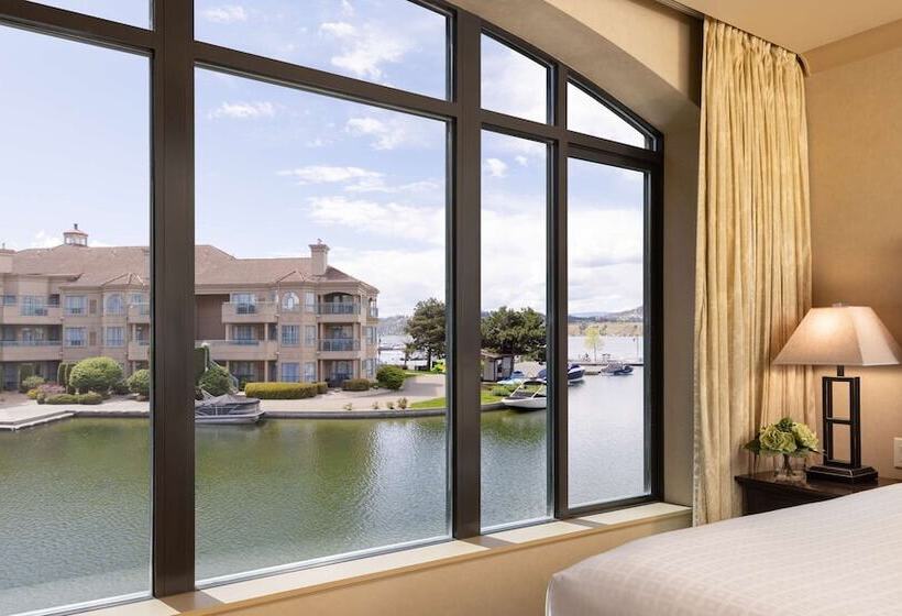 Suite met Kingsize Bed, The Royal Kelowna  Bellstar S & Resorts