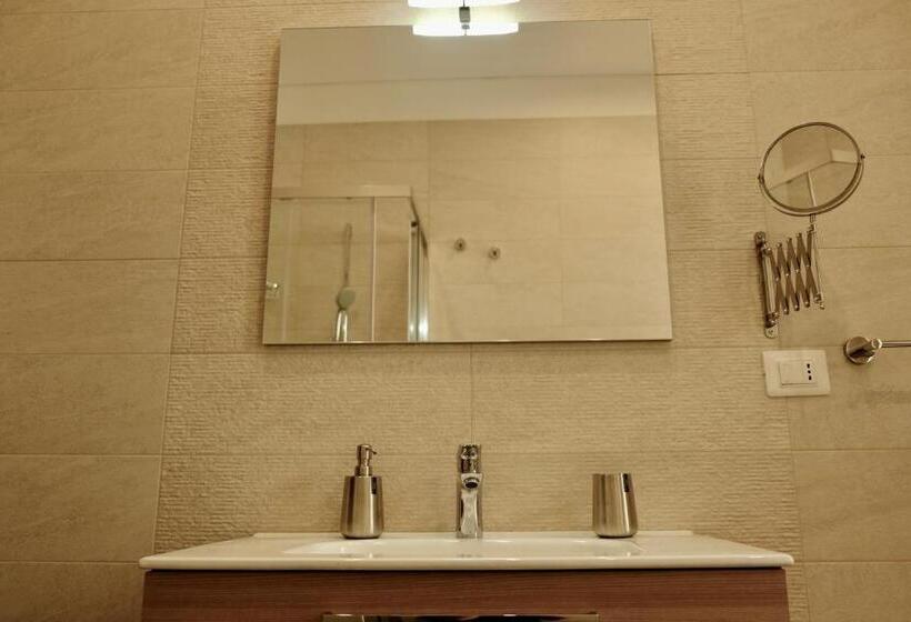 اتاق استاندارد سه نفره, B&b Don Savè