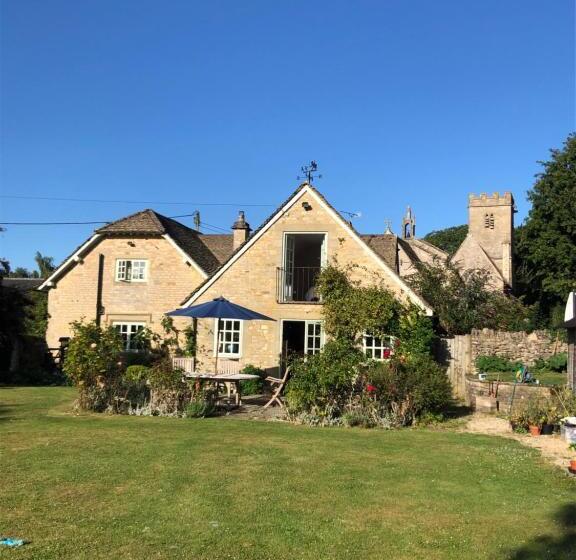اتاق لوکس با تخت بزرگ, The Old School, Idbury, Ox7 6ru