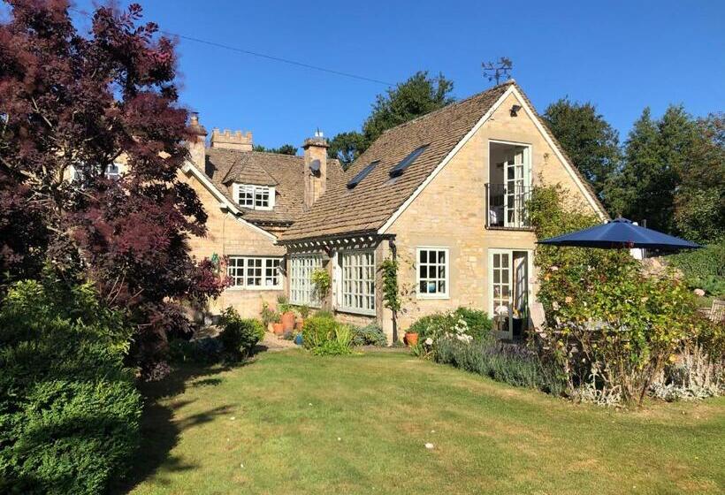 اتاق لوکس با تخت بزرگ, The Old School, Idbury, Ox7 6ru