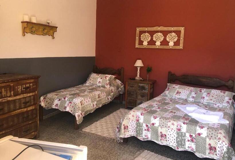 اتاق استاندارد, Pousada Vó Iris   Tiradentes Mg