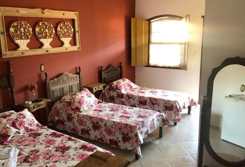 اتاق استاندارد چهار تخته, Pousada Vó Iris   Tiradentes Mg