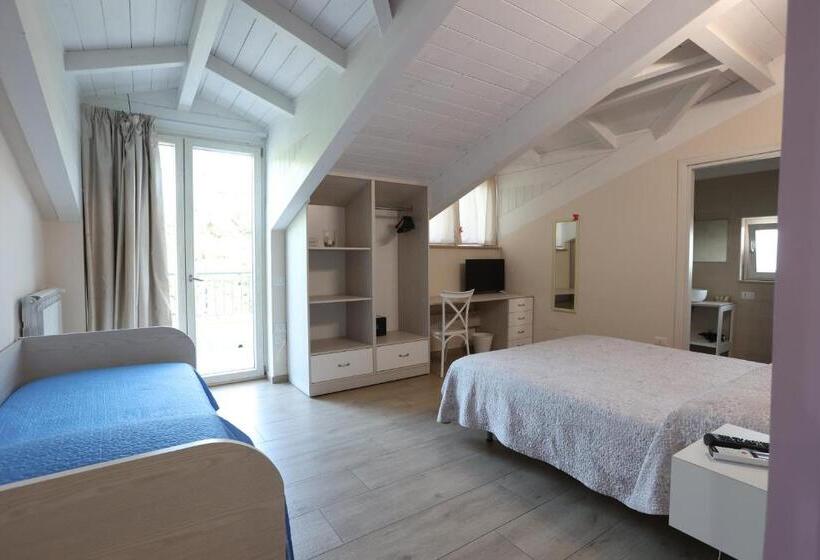 اتاق استاندارد سه نفره, B&b Oliveto