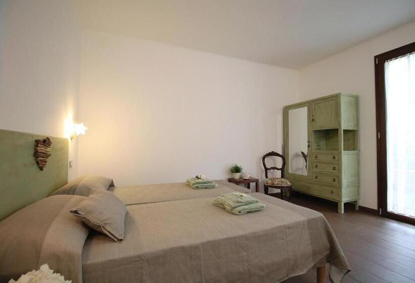 اتاق استاندارد, Il Rosale A Celle Ligure